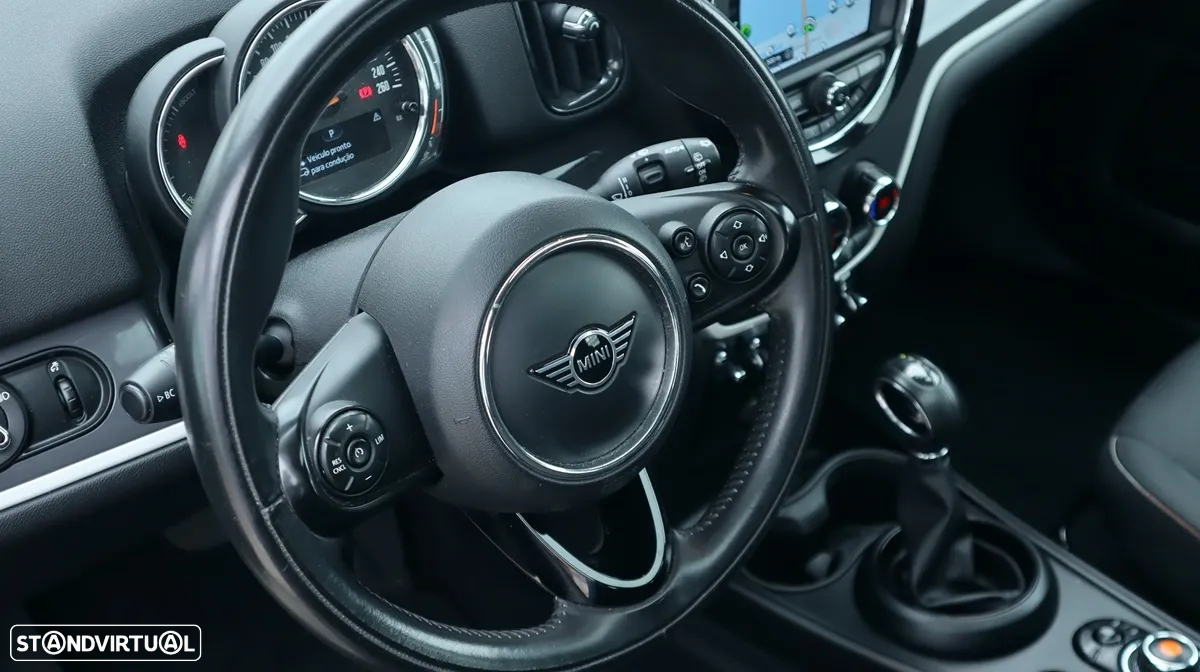 MINI Countryman Cooper SE ALL4 Auto - 14