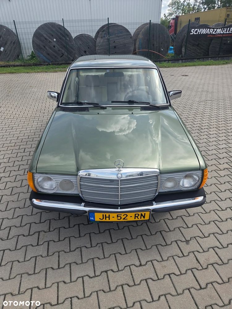 Mercedes-Benz W123 - 8