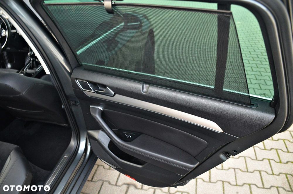 Volkswagen Passat - 21