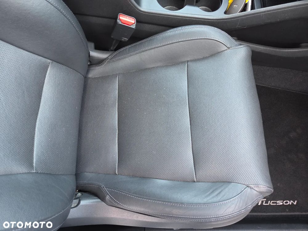 Hyundai Tucson blue 1.7 CRDi 2WD DCT Premium - 18