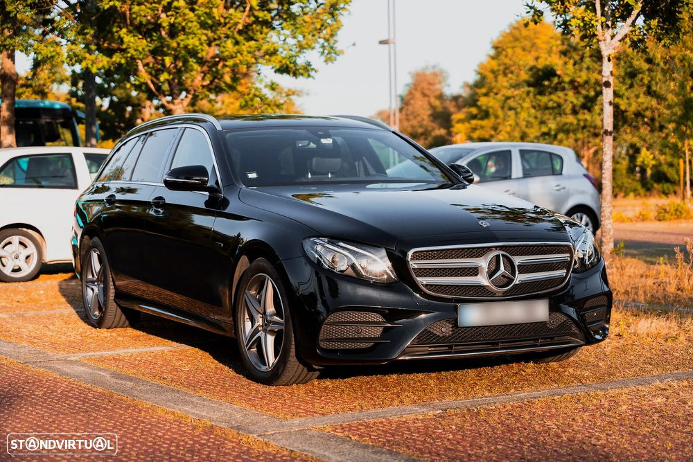 Mercedes-Benz E 300 de AMG Line - 1