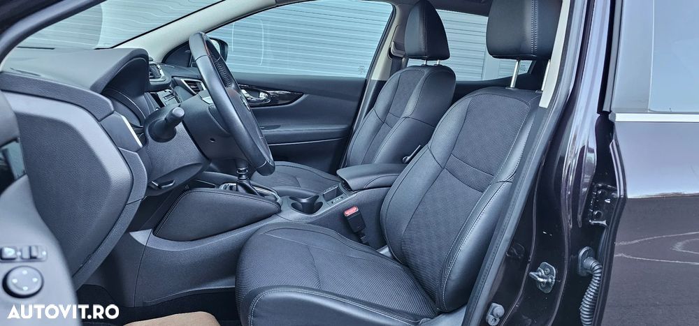 Nissan Qashqai 1.6 DIG-T TEKNA - 32