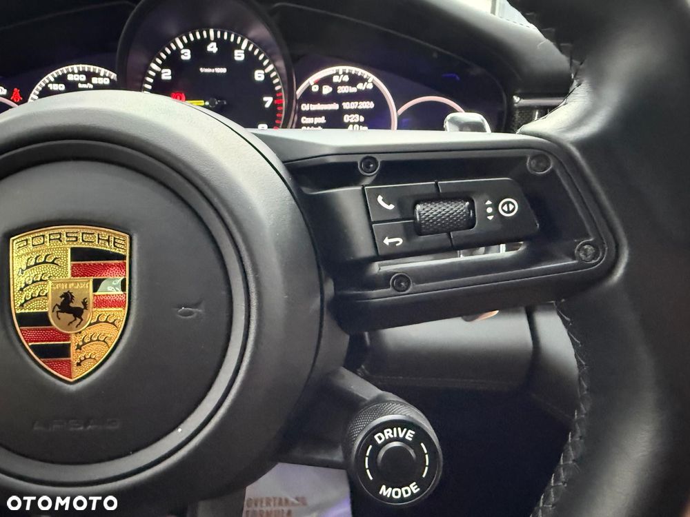 Porsche Panamera - 21