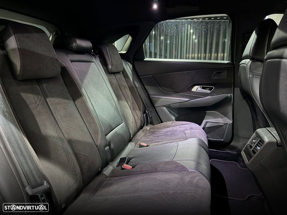 DS DS7 Crossback 1.5 BlueHDi Performance Line EAT8 - 36