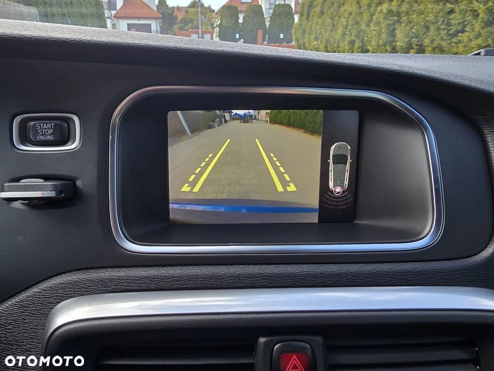 Volvo V40 - 22