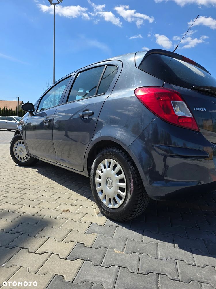 Opel Corsa - 8