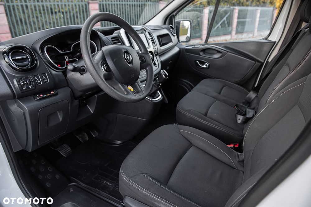 Renault TRAFIC - 11