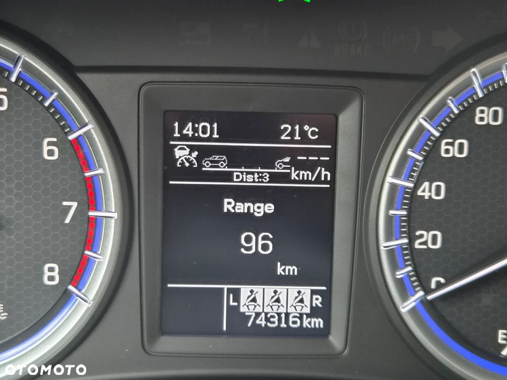 Suzuki SX4 S-Cross - 12