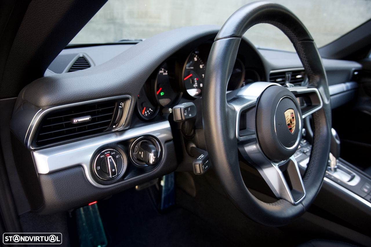 Porsche 911 (991) Carrera 2 PDK - 29