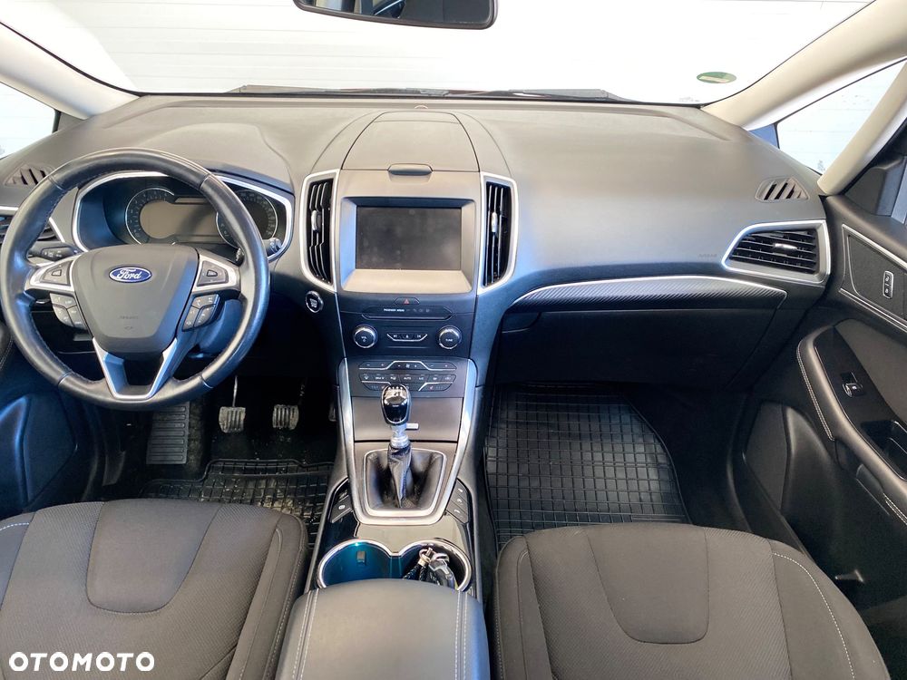 Ford S-Max 2.0 TDCi Trend - 12