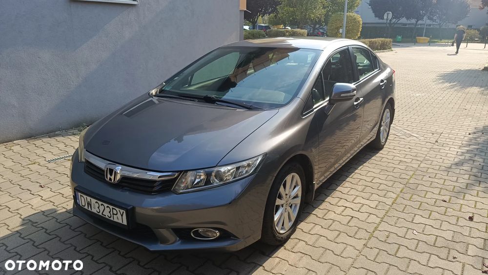 Honda Civic 2012 photo 3