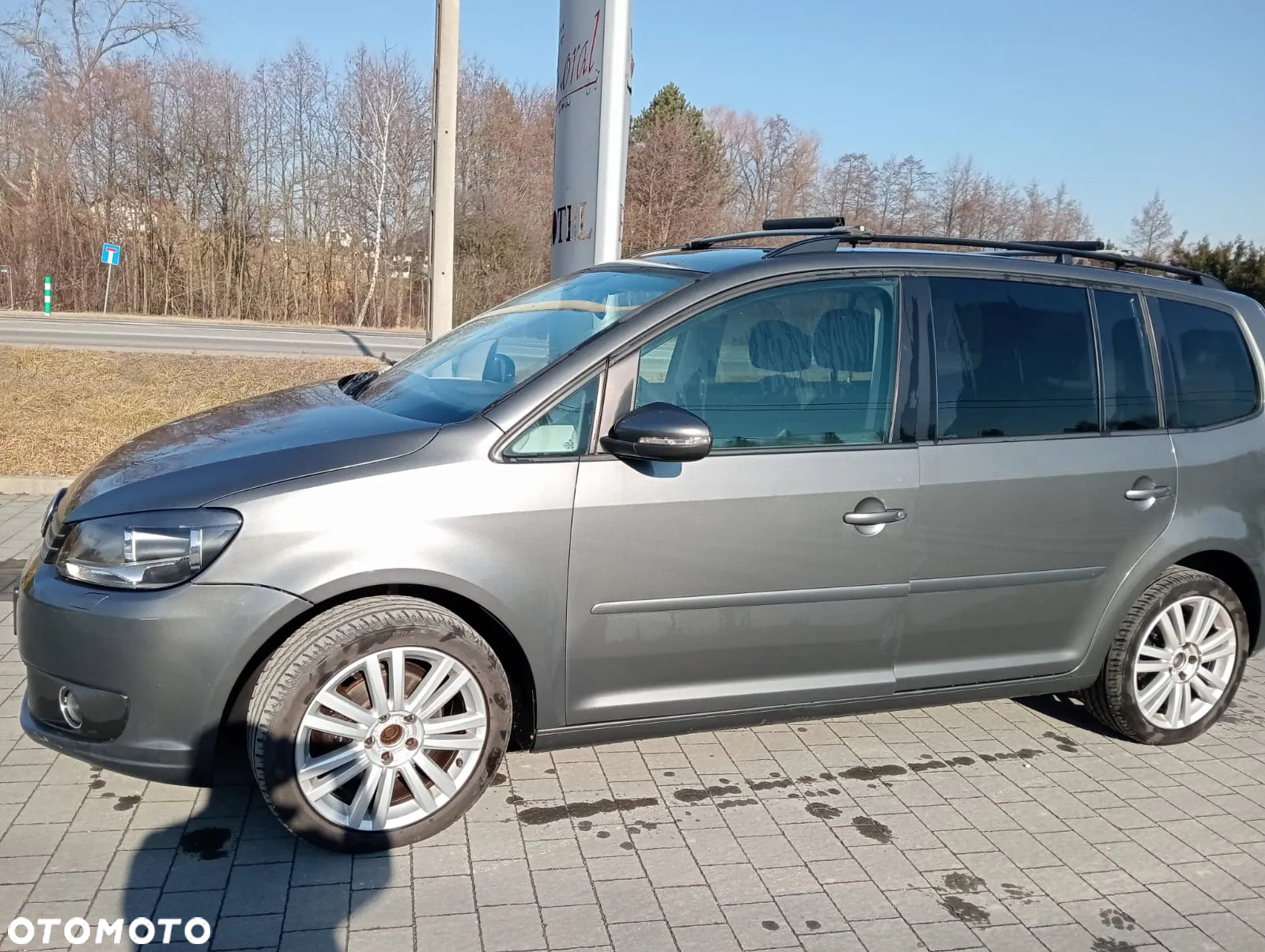 Volkswagen Touran 1.6 TDI DPF Comfortline DSG - 3