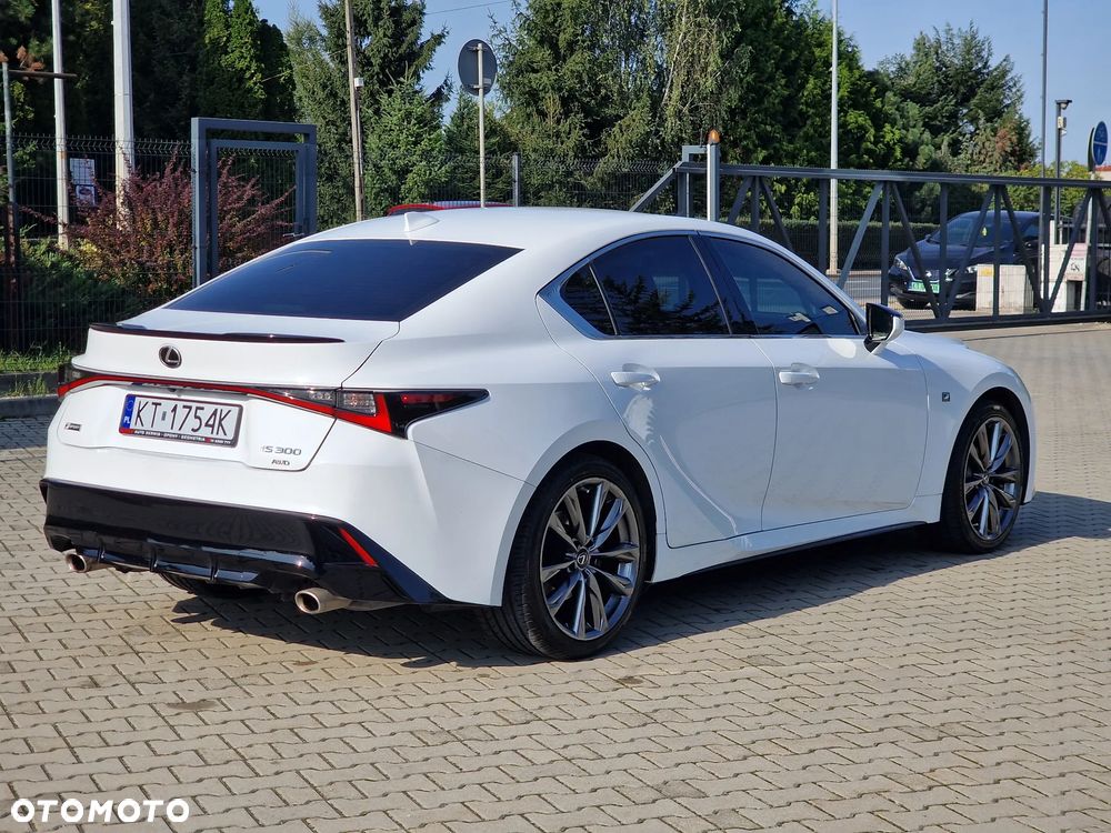 Lexus IS - 5