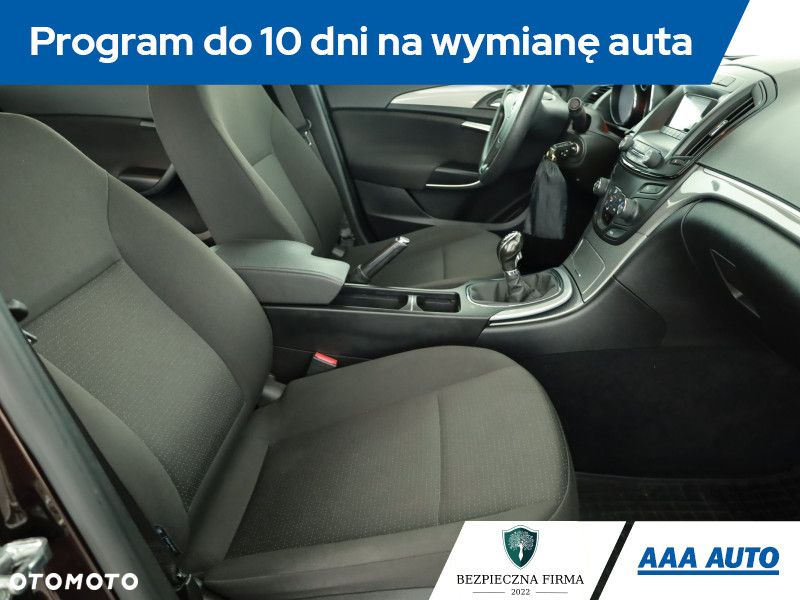 Opel Insignia - 8