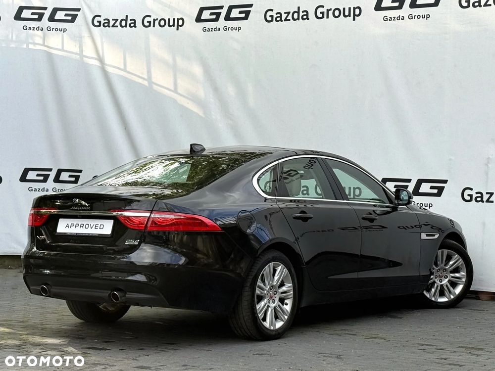 Jaguar XF 2.0 i4D AWD Portfolio - 5