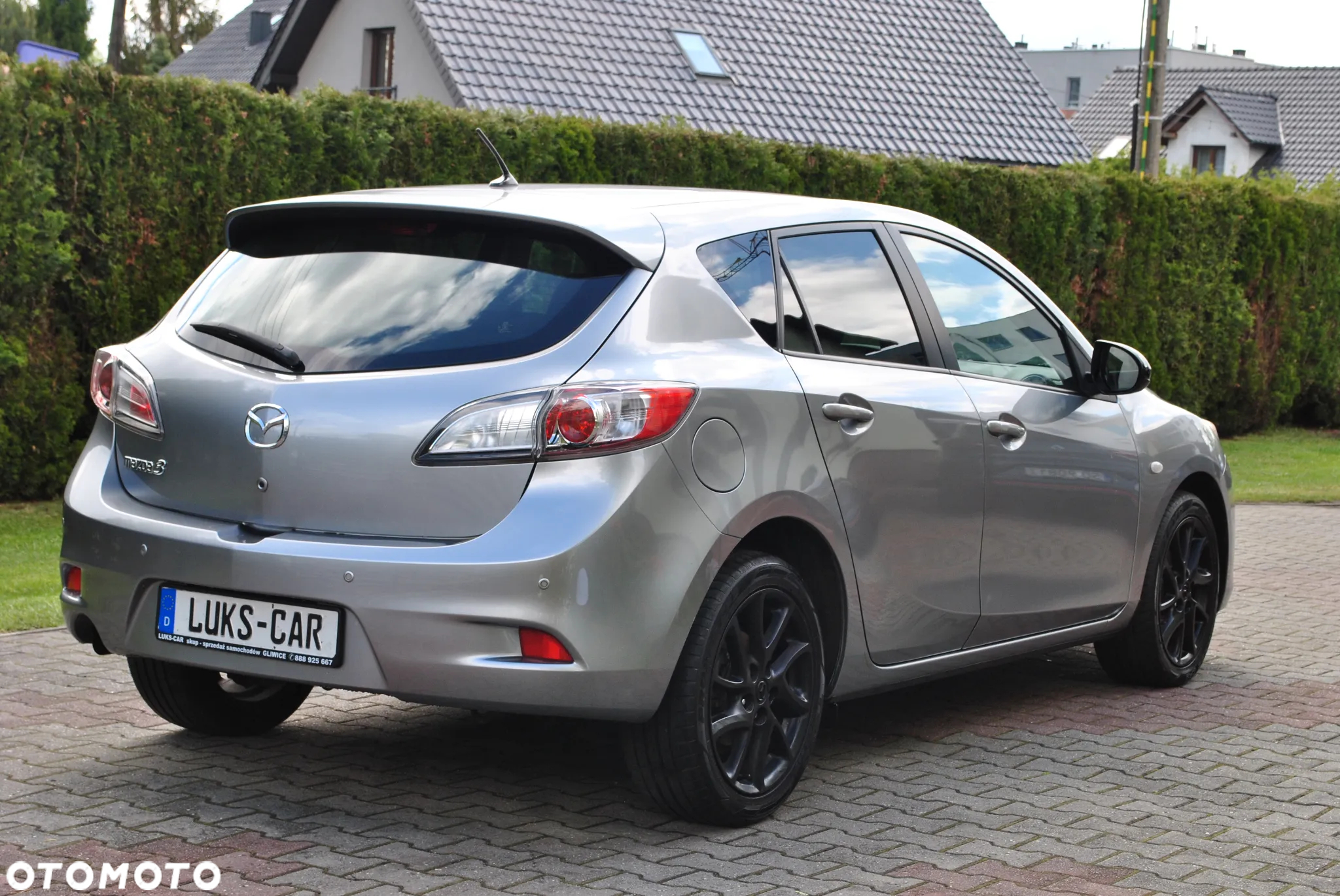 Mazda 3 1.6 Exclusive + - 8