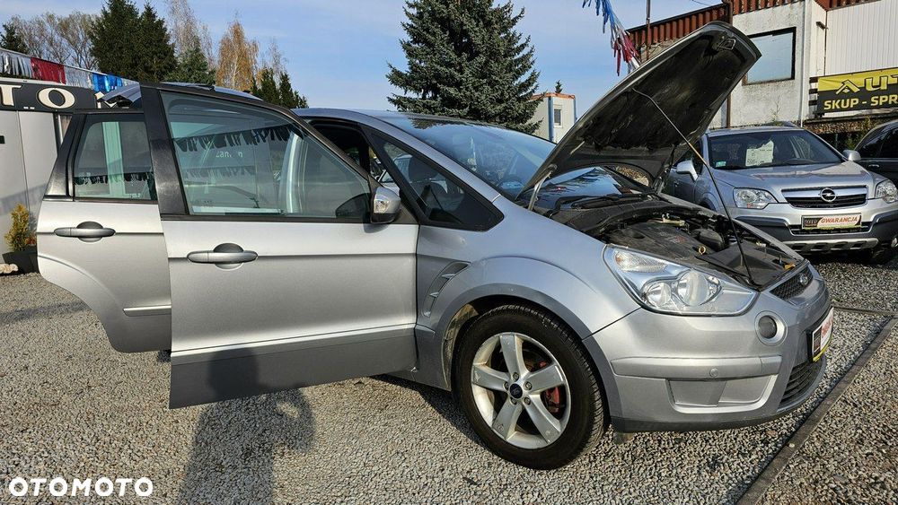Ford S-Max - 16