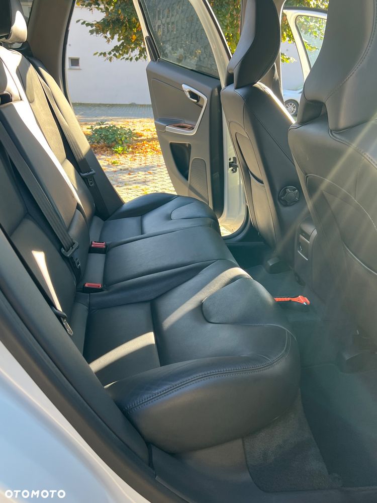 Volvo XC 60 D4 Drive-E Summum - 17