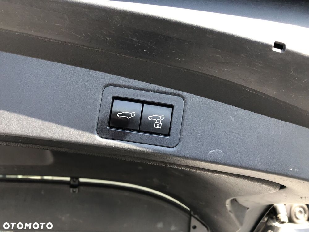 Toyota Corolla 1.8 Hybrid Style - 19