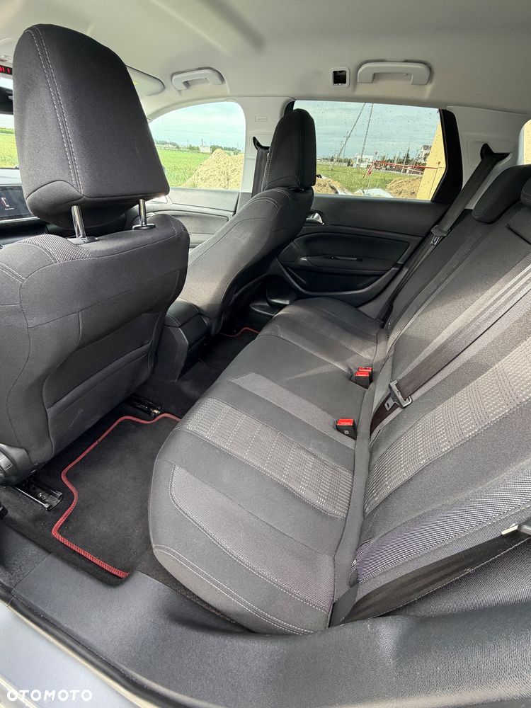 Peugeot 308 - 13