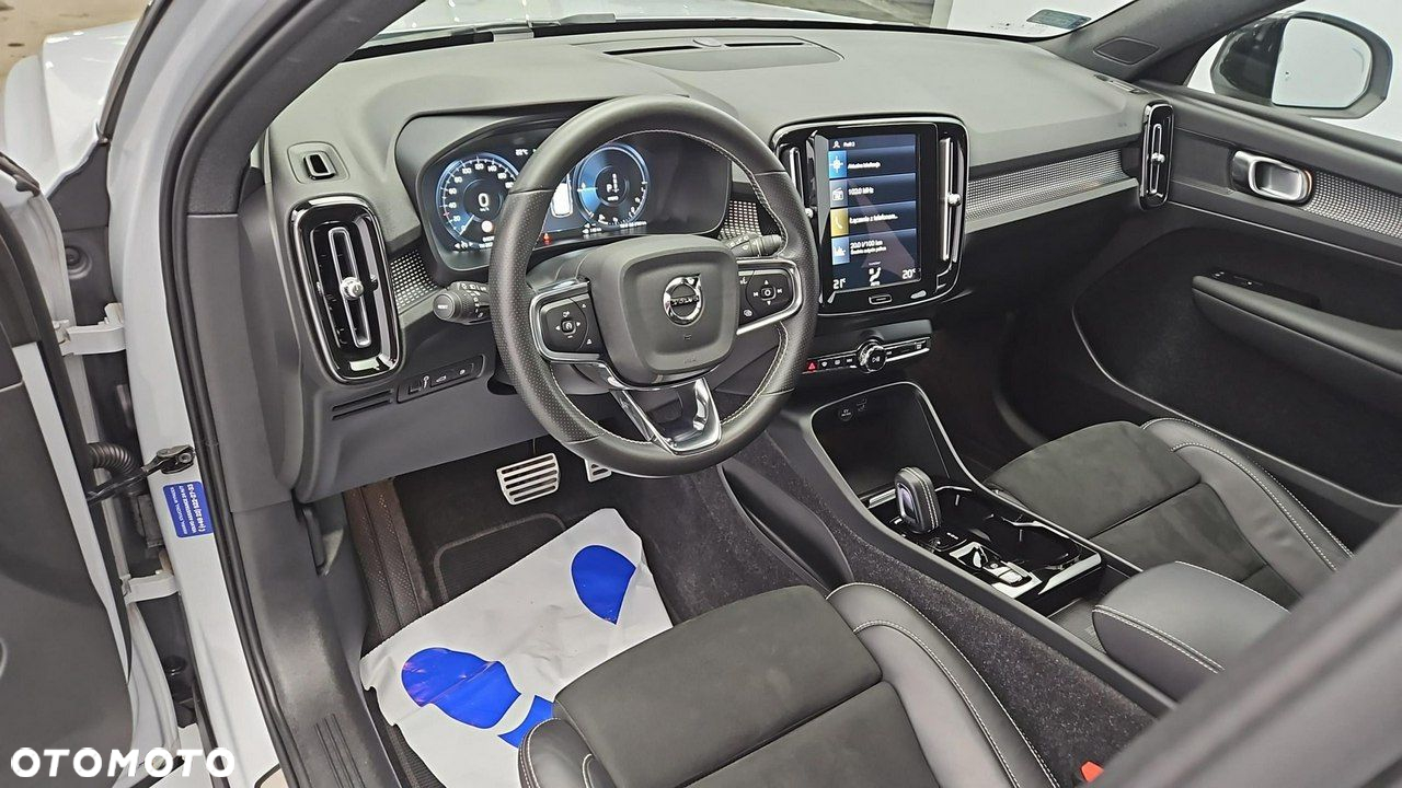 Volvo XC 40 - 9