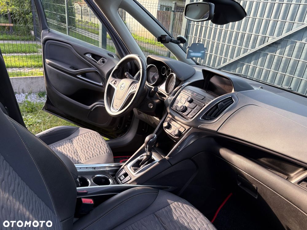 Opel Zafira - 16