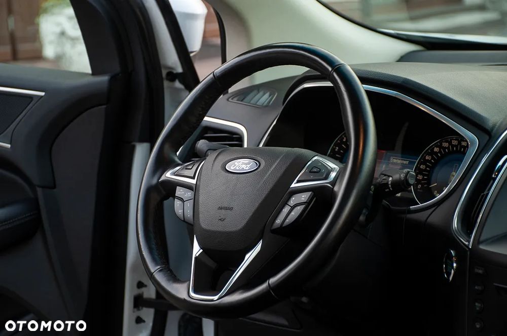 Ford Edge 2.0 TDCi Twin-Turbo 4WD ST-Line - 31