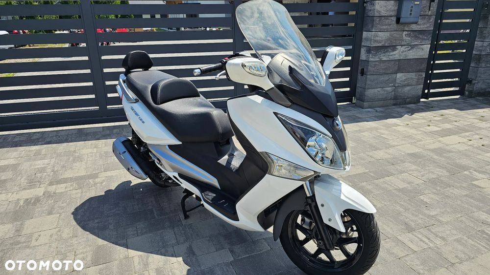 SYM GTS - 4
