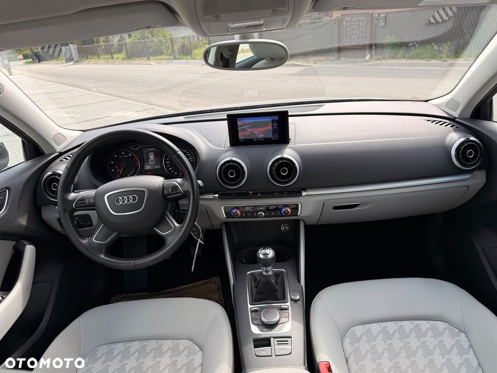 Audi A3 Sportback 1.4 TFSI Attraction - 23