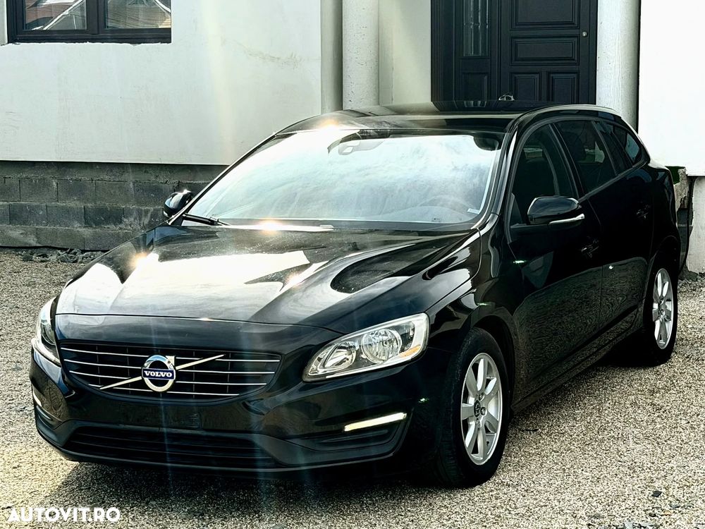 Volvo V60 D2 ECO Start-Stop Momentum - 2