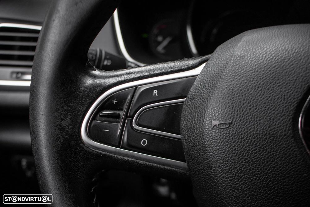 Renault Mégane Sport Tourer ENERGY dCi 110 EDC INTENS - 14