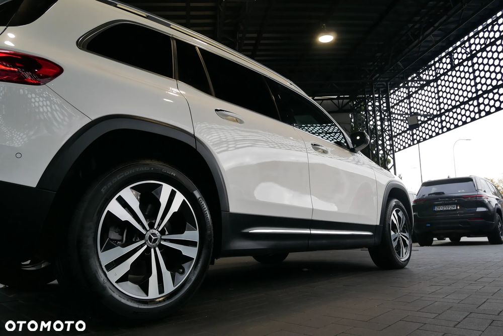 Mercedes-Benz GLB 250 4Matic 8G-DCT - 36