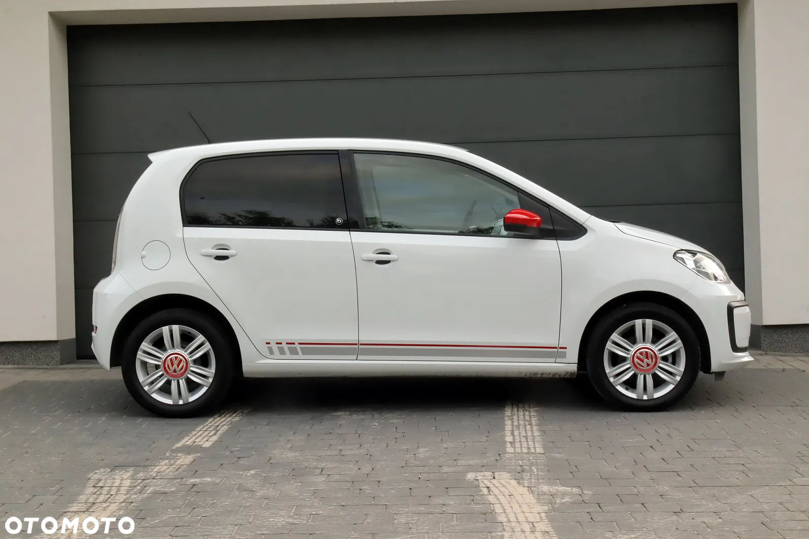 Volkswagen up! 1.0 beats - 29