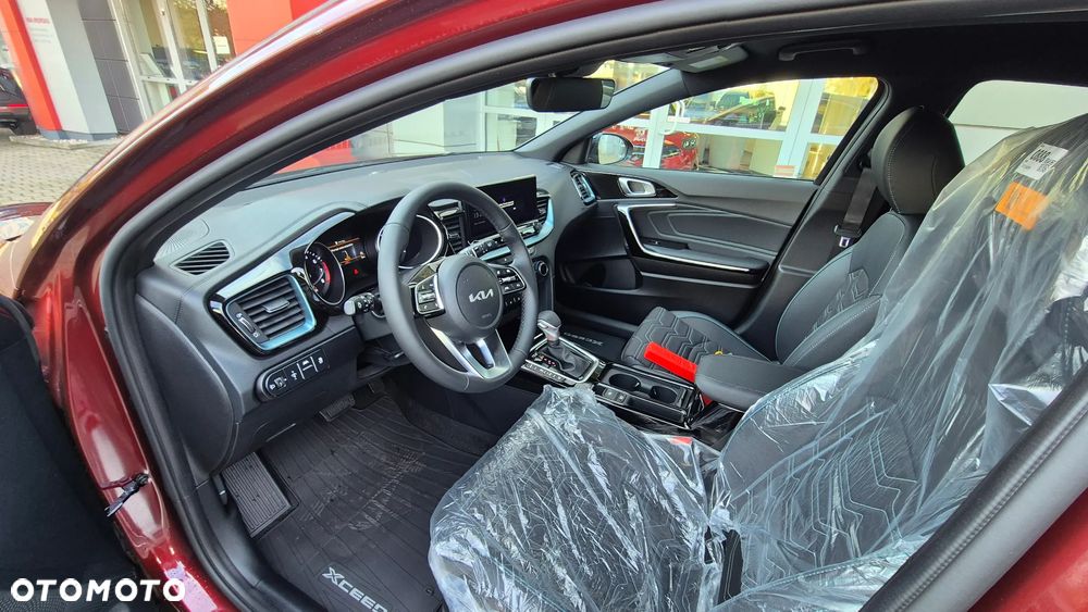 Kia XCeed 1.6 T-GDI Tribute DCT - 11