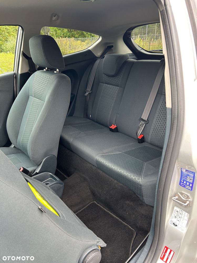 Ford Fiesta 1.4 TDCi Ambiente - 19