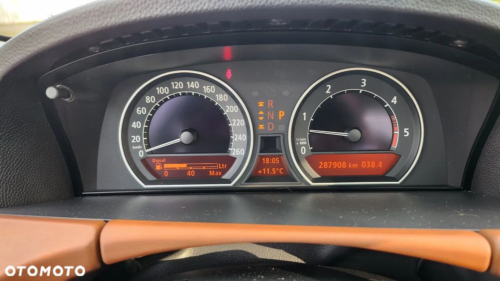 BMW Seria 7 740d - 25