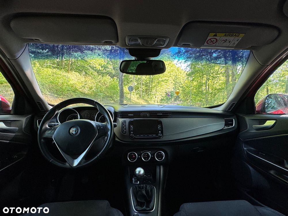 Alfa Romeo Giulietta 1.6 JTDM Distinctive - 11