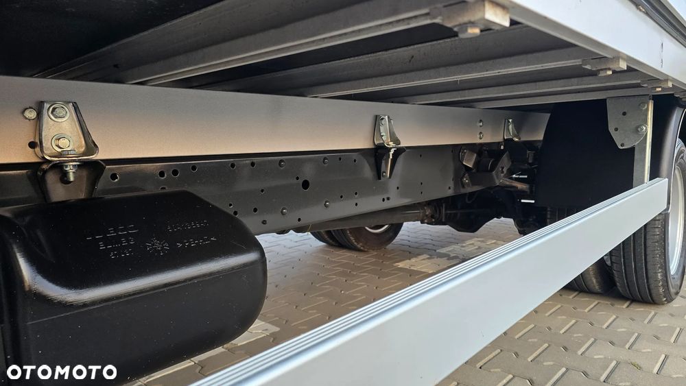Iveco ❗️❗️DAILY 3.0 180KM 50C18 ❗️❗️WINDA PALFINGER 1000KG / AUTOMAT HI-MATIC / OBUSTRONNA BURTO-FIRANKA 10 PALET / NAWIGACJA / DACH ZSUWANY / TEMPOMAT ADAPTACYJNY / WERSJA WZMOCNIONA / SALON POLSKA / FULL LED / LAKIER METALIK / NOWE OPONY / MAKSYMALNA DOSTĘPNA OPCJA WYPOSAŻENIA❗❗ STAN - JAK NOWY ❗️ - 30