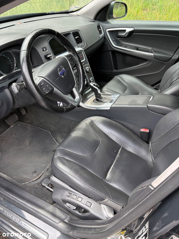 Volvo S60 T5 Drive-E Momentum - 11