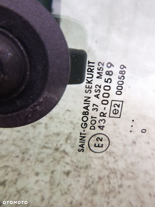 fendt 300,400,700,712 traktor szyba drzwi lewa kompletna - 9