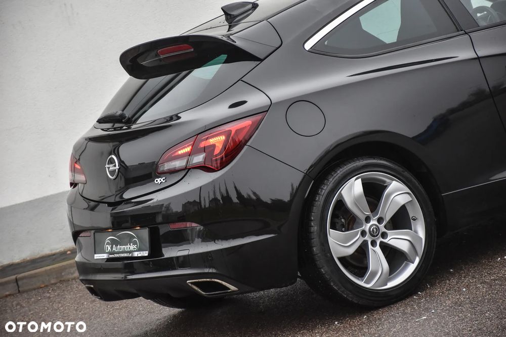 Opel Astra OPC Start/Stop - 12