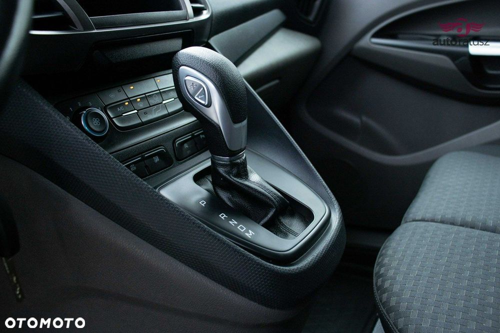 Ford Transit Connect - 16