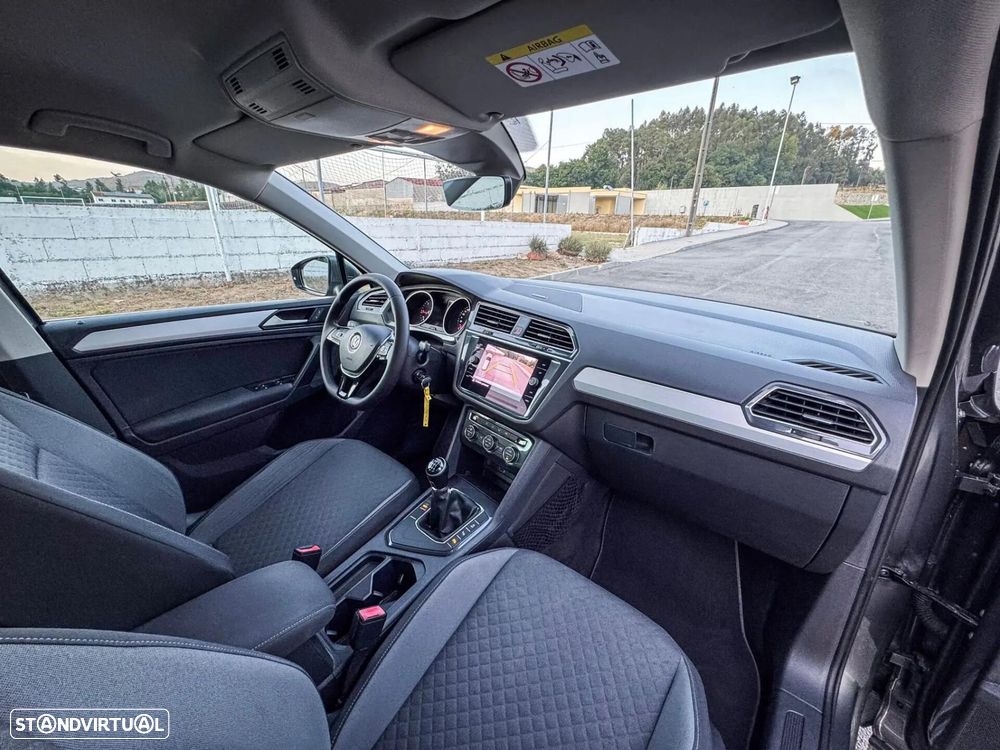 VW Tiguan 1.6 TDI Trendline - 16