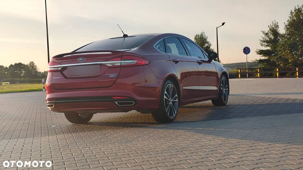 Ford Fusion 2.0 EcoBoost Titanium - 10
