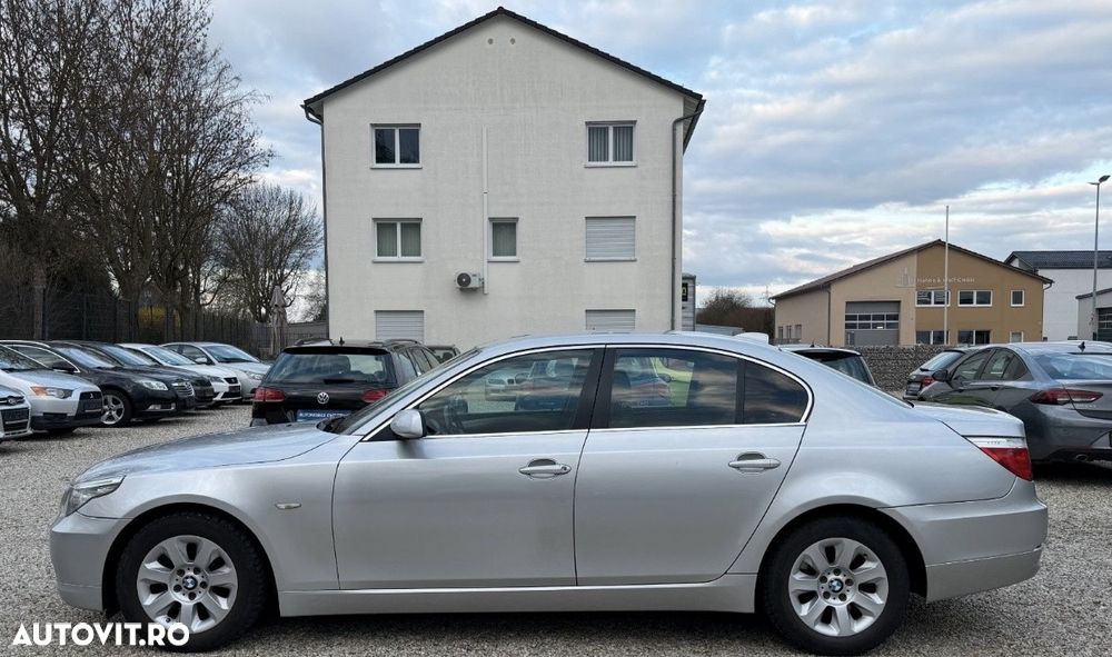 BMW Seria 5 520d Aut. Edition Exclusive - 9