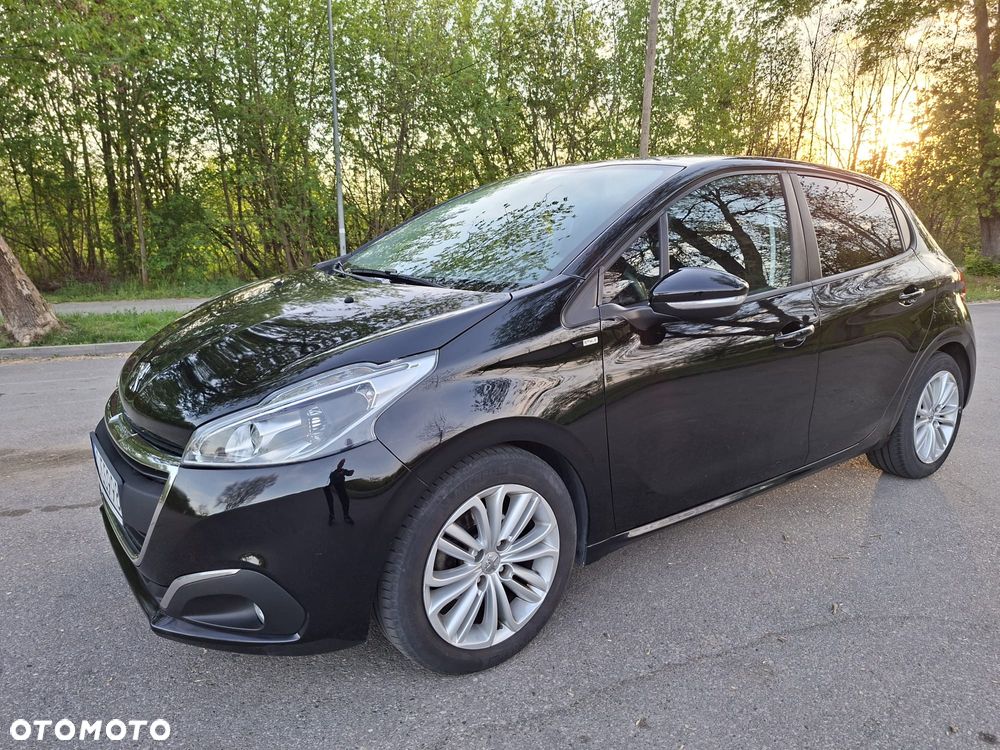 Peugeot 208 PureTech 82 Allure - 8