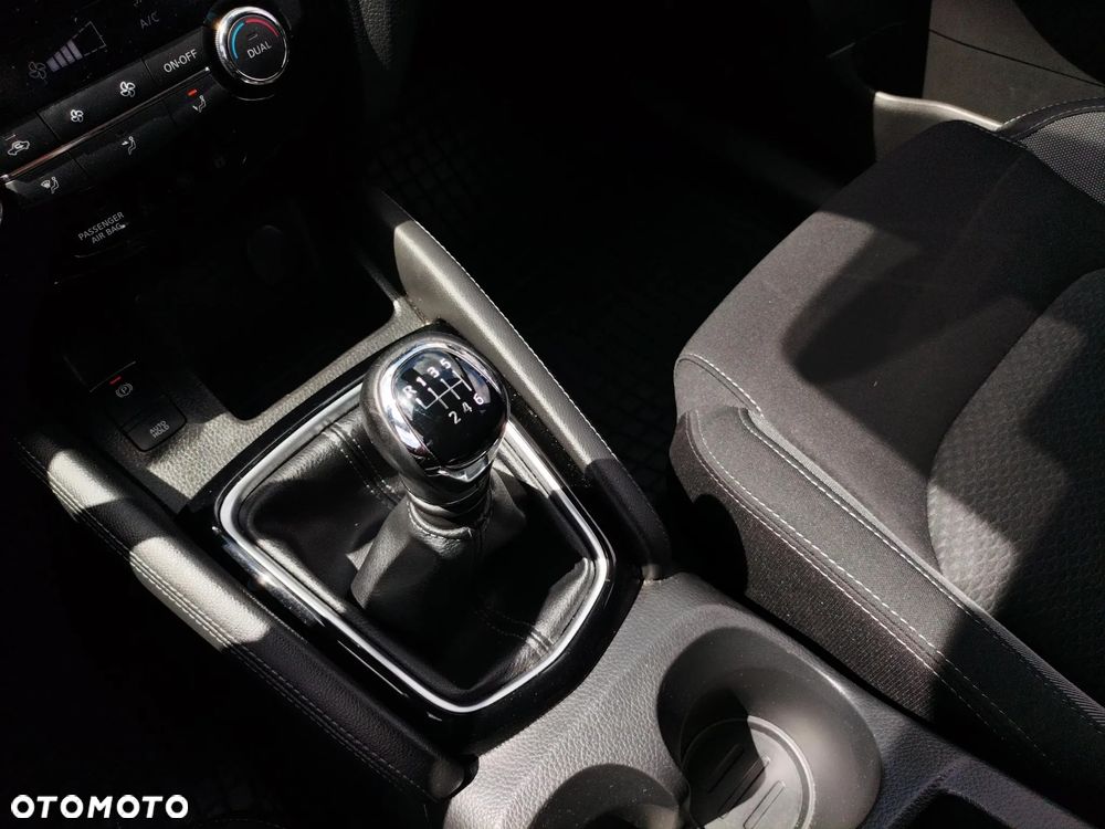 Nissan Qashqai 1.2 DIG-T N-Connecta EU6 - 15