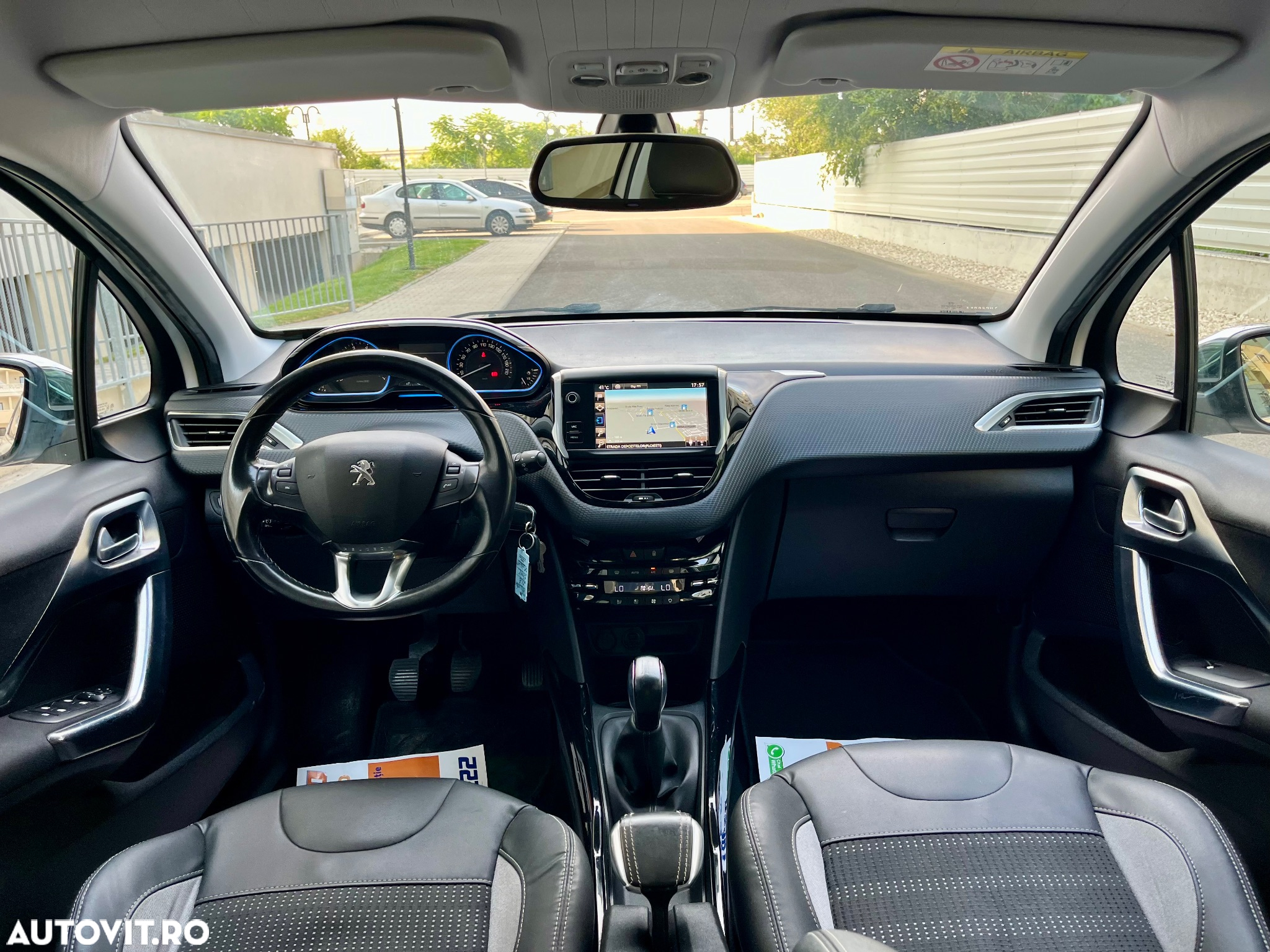 Peugeot 2008 - 5