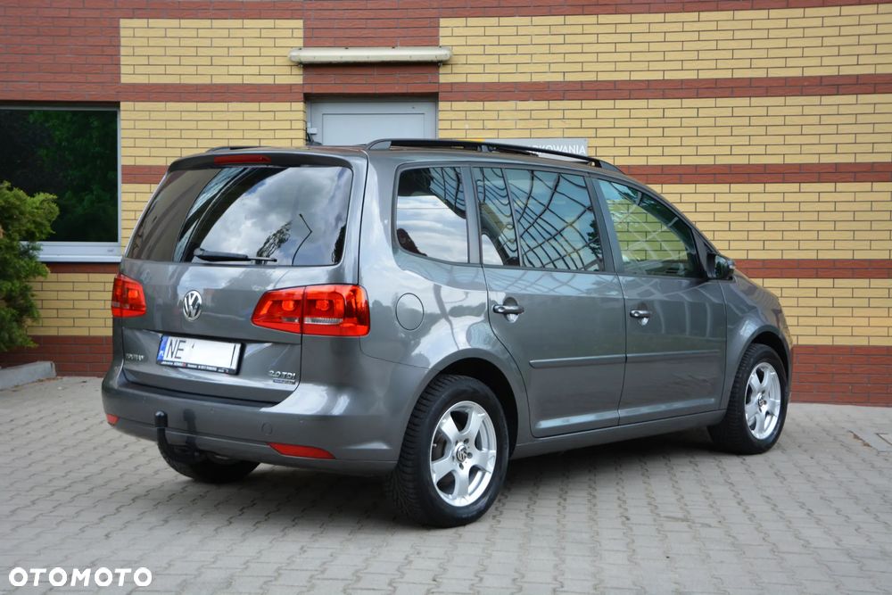 Volkswagen Touran 2.0 TDI DPF BlueMotion Technology Highline - 33