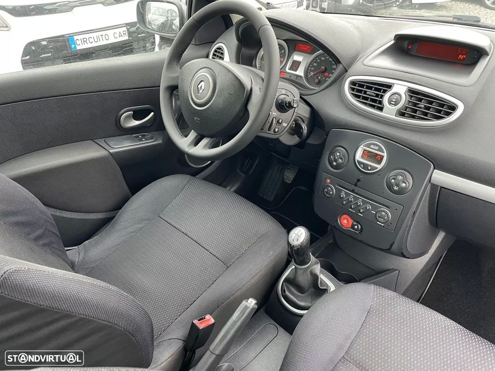 Renault Clio 1.5 dCi Confort - 14